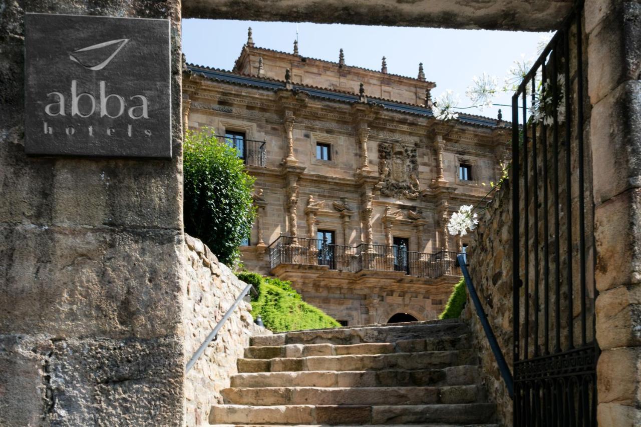 Abba Palacio De Sonanes Hotel Villacarriedo Exterior photo